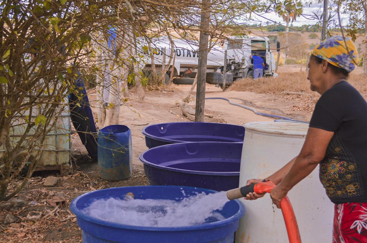 Prefeitura de Conceição do Jacuípe contempla comunidade que não dispunha de água há mais de 30 anos